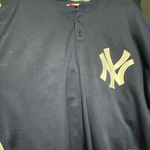 Mitchell n ness yankee jersey